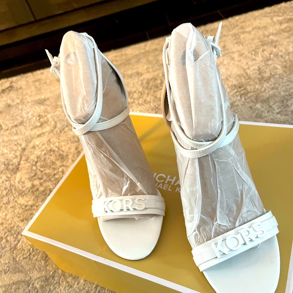 Gorgeous Michael Kors white high heel sandal